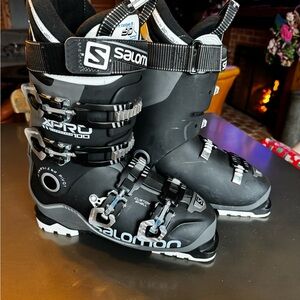 Salomon X Pro 100 Black and Gray Ski Boots